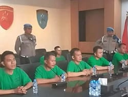 TEWASKAN DRIVER OJOL, TUJUH ANGGOTA BRIMOB POLDA METRO JAYA DITAHAN