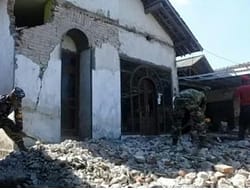 GEMPA MAGNITUDO 5,7 GUNCANG BANYUWANGI, 48 RUMAH DAN 2 RUMAH IBADAH RUSAK