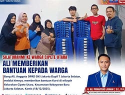 ALI MUHAMMAD JOHAN C SALURKAN BANTUAN KURSI UNTUK KEGIATAN WARGA DIKELUARAHAN CIPETE UTARA