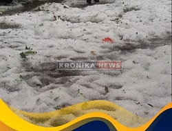 FENOMENA LANGKA: SALJU TURUN DI PAPUA, WARGA DAN AHLI CUACA BEREAKSI