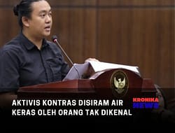 AKTIVIS KONTRAS DISIRAM AIR KERAS OLEH ORANG TAK DIKENAL