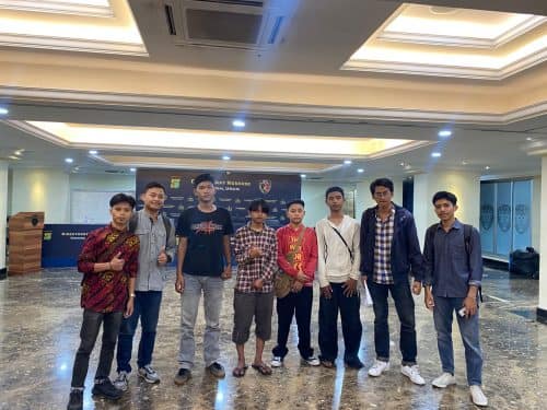 PULUHAN ORANG TUA BINGUNG