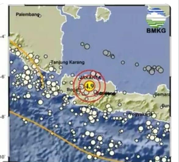 GEMPA MAGNITUDO 4,9 GUNCANG BEKASI